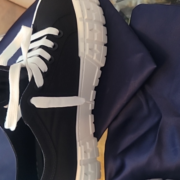 Prada Double Wheel Re-Nylon gabardine sneakers - Picture 7 of 7